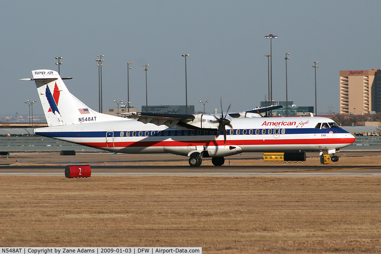 N548AT, 1998 ATR 72-212A C/N 548, American Eagle landing at DFW