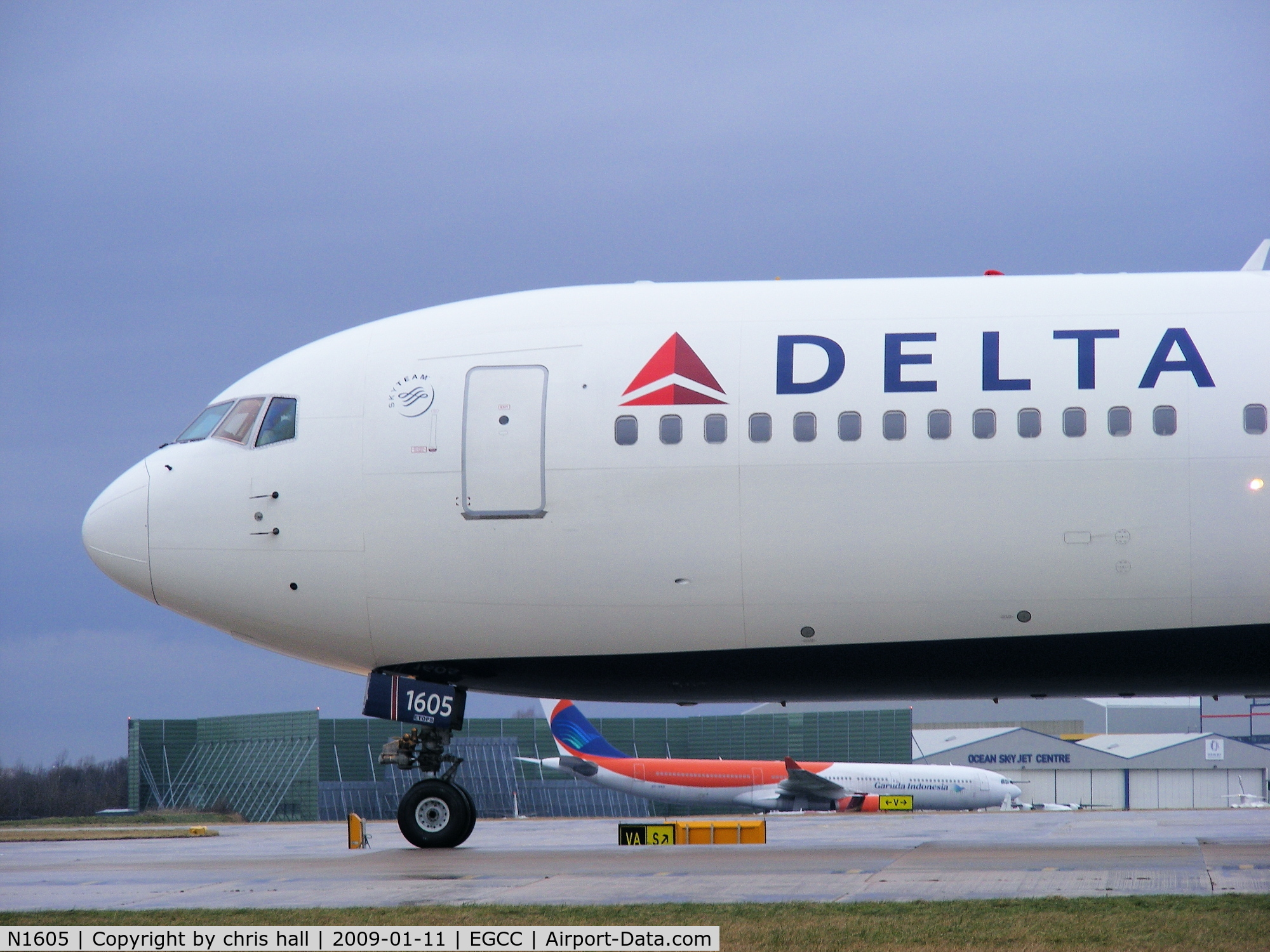 N1605, 1999 Boeing 767-332 C/N 30198, Delta
