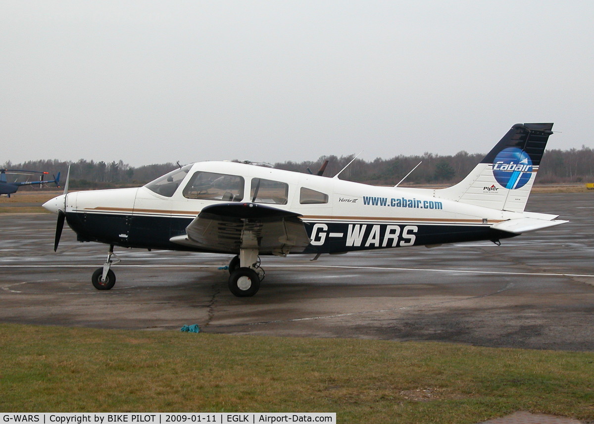 G-WARS, 1997 Piper PA-28-161 Cherokee Warrior III C/N 2842022, WAITING FOR THE NEXT STUDENT