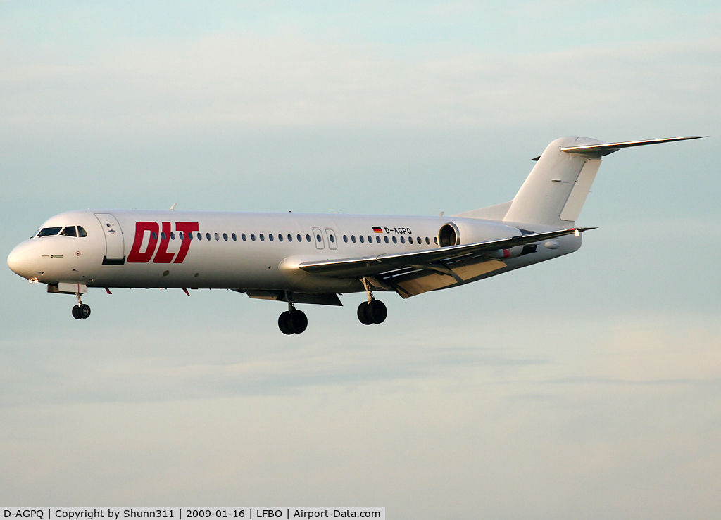 D-AGPQ, 1991 Fokker 100 (F-28-0100) C/N 11338, Landing rwy 14R