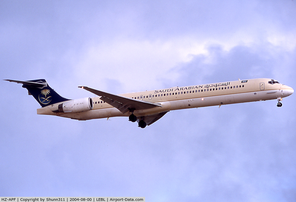 HZ-APF, 1998 McDonnell Douglas MD-90-30 C/N 53496, Landing rwy 07