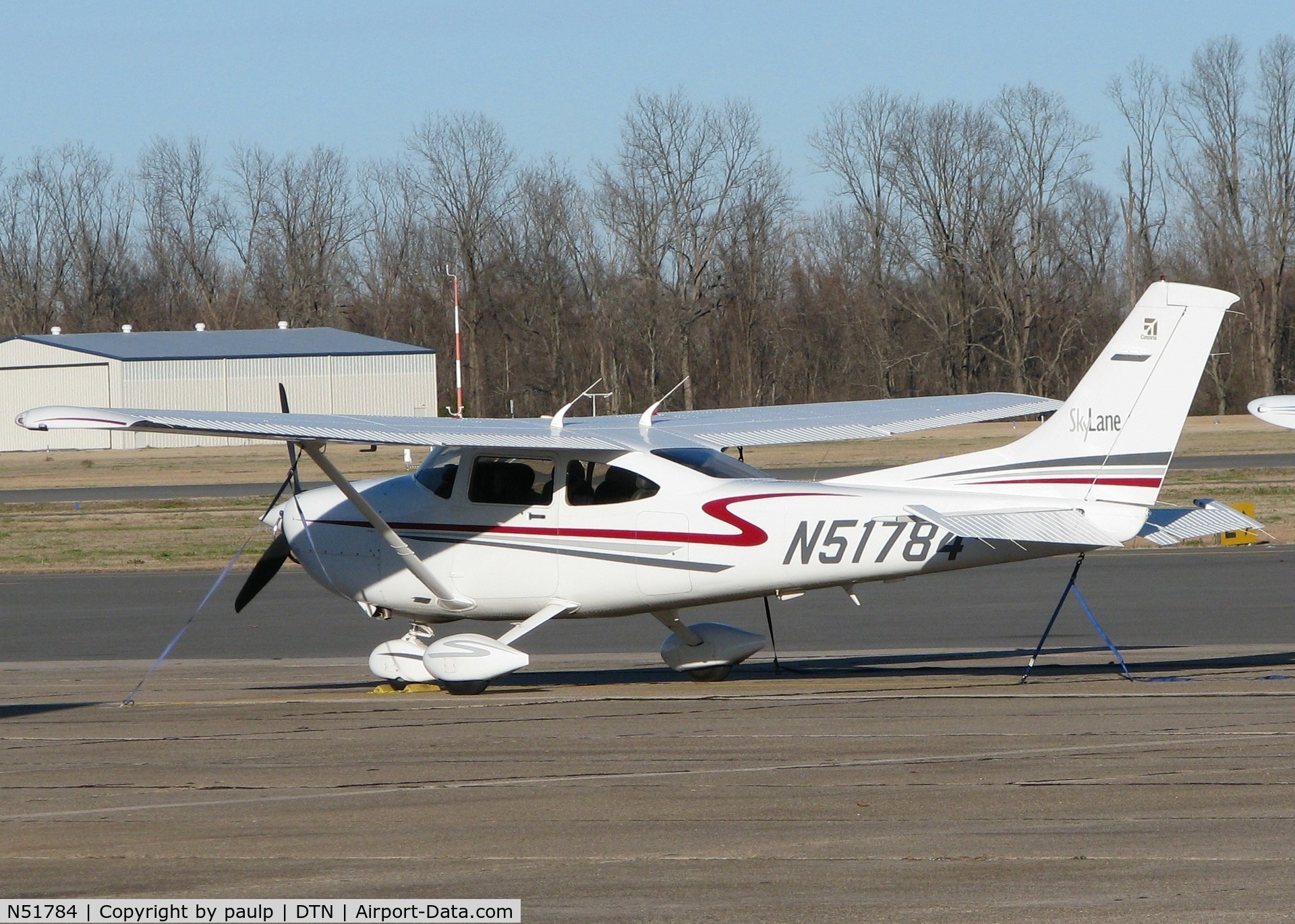 N51784, 2002 Cessna 182T Skylane C/N 18281097, Parked at the Downtown Shreveport airport.