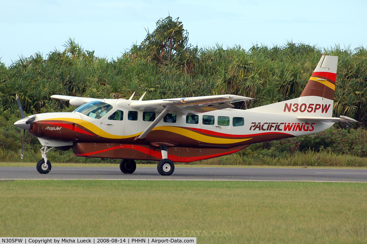 N305PW, 2000 Cessna 208B C/N 208B0828, At Hana/Maui