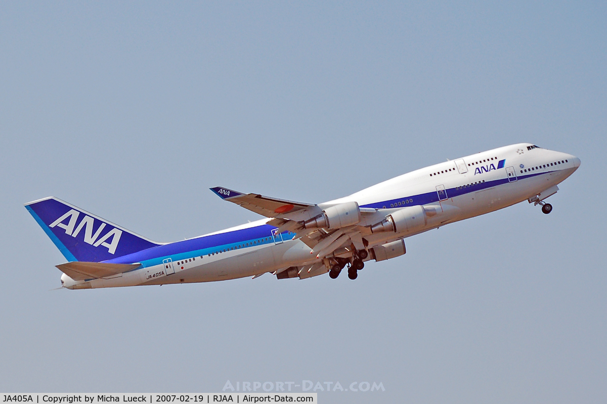 JA405A, 2000 Boeing 747-481 C/N 30322, Climbing out of Narita