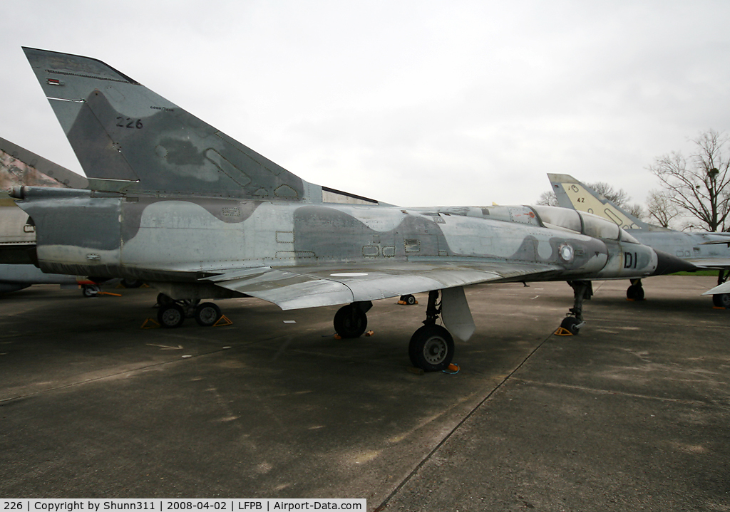 226, Dassault Mirage IIIB C/N 226, S/n 226 - Stored at Dugny