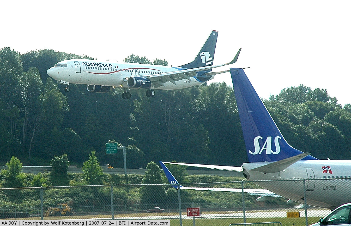 XA-JOY, 2007 Boeing 737-852 C/N 35121-2327, seconds from touch-down at BOEING Field, in Seattle, WA