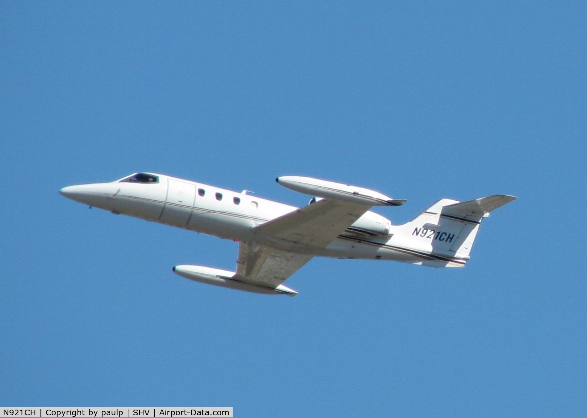 N921CH, 1979 Gates Learjet 35A C/N 228, Taking off from the Shreveport Regional airport.