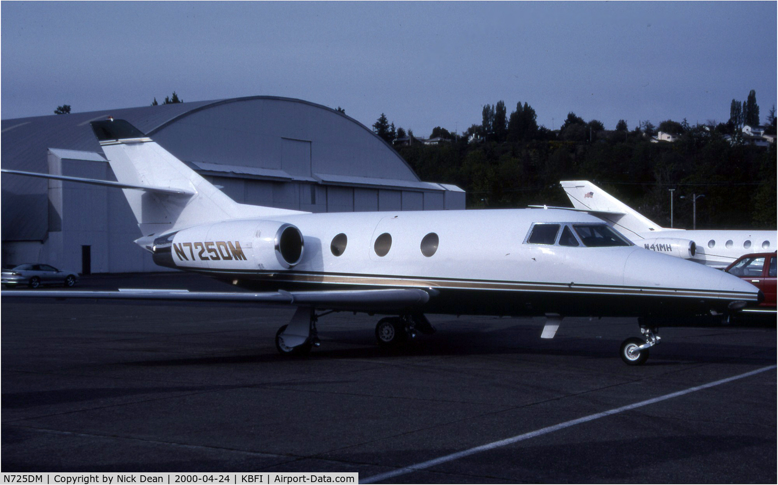N725DM, 1981 Dassault Falcon 10 C/N 184, KBFI