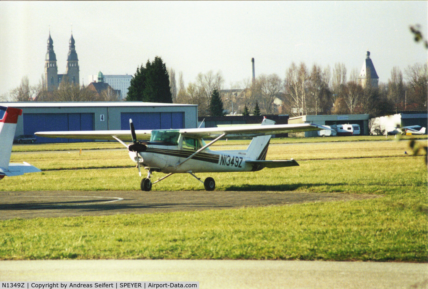 N1349Z, 1981 Reims F152 C/N 1879, Airport Speyer Februar 2001