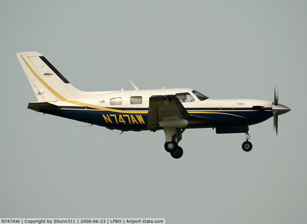 N747AW, 2000 Piper PA-46-500TP Malibu Meridian C/N 4697017, Landing rwy 14R