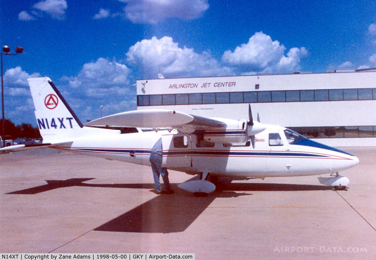 N14XT, 1986 Partenavia P-68C C/N 361, At Arlington Municipal