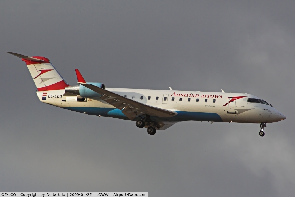 OE-LCO, 2000 Canadair CRJ-200LR (CL-600-2B19) C/N 7371, AUSTRIAN ARROWS