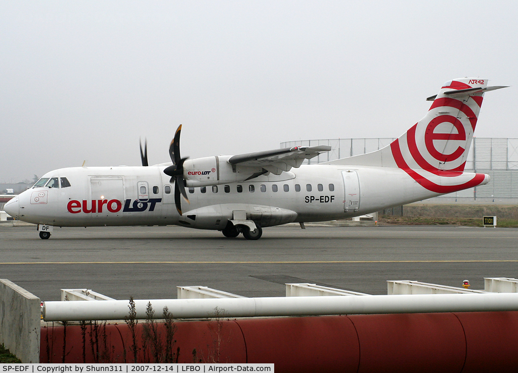 SP-EDF, 1998 ATR 42-500 C/N 559, Rolling to Latecoere Aeroservices facility...