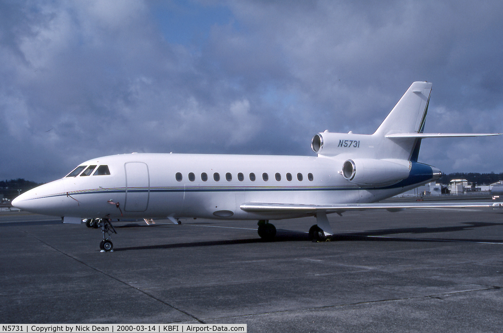 N5731, 1987 Dassault Falcon 900 C/N 8, KBFI