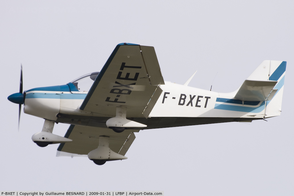F-BXET, Robin DR-400-108  Dauphin 2+2 C/N 1024, Landing 31