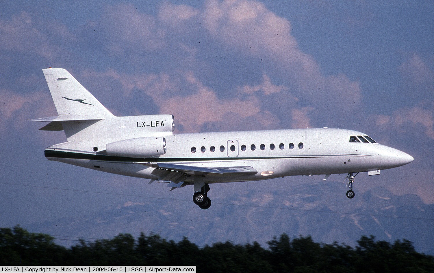 LX-LFA, 1995 Dassault Falcon 900B C/N 154, LSGG