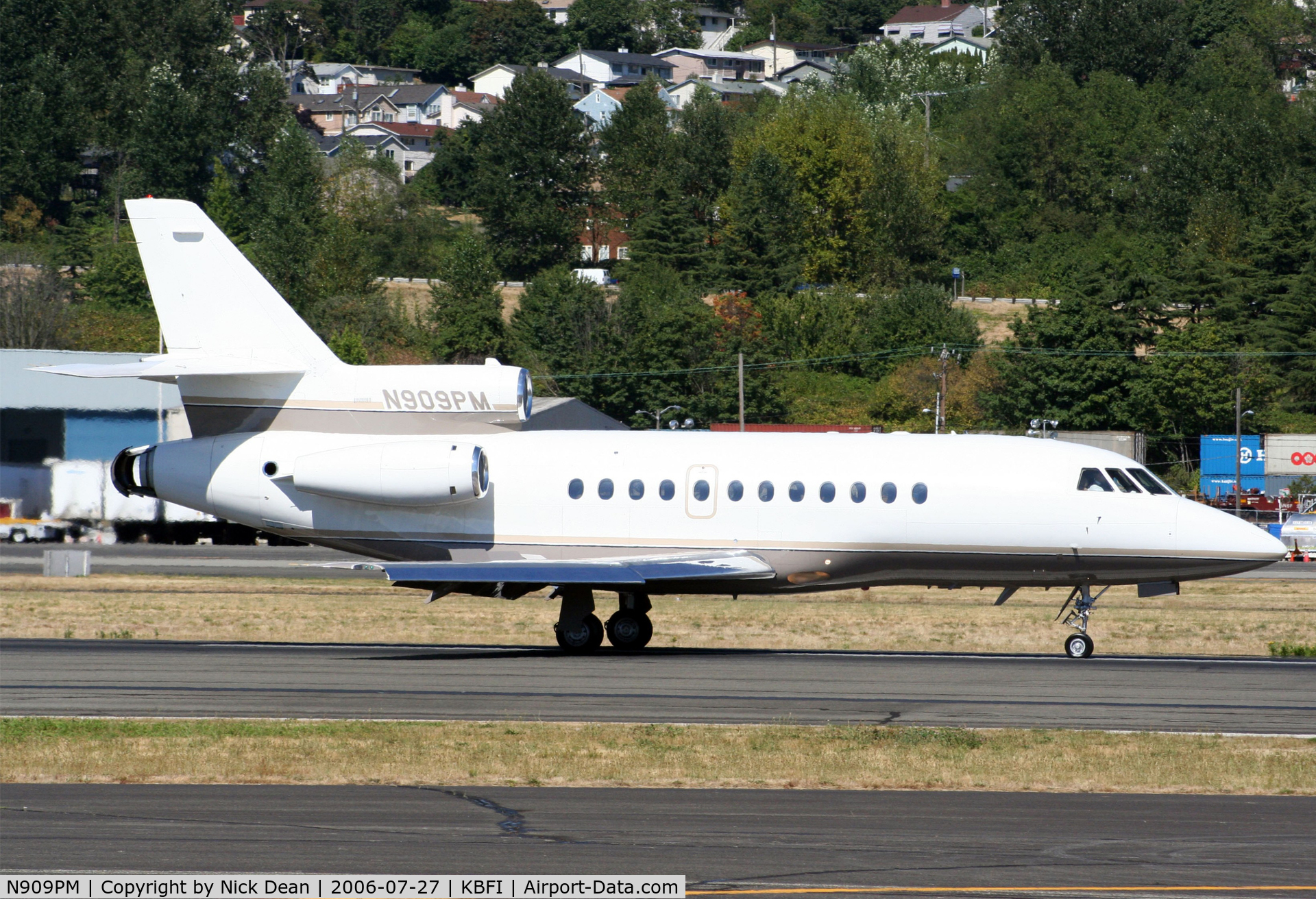 N909PM, 1998 Dassault Falcon 900B C/N 176, KBFI