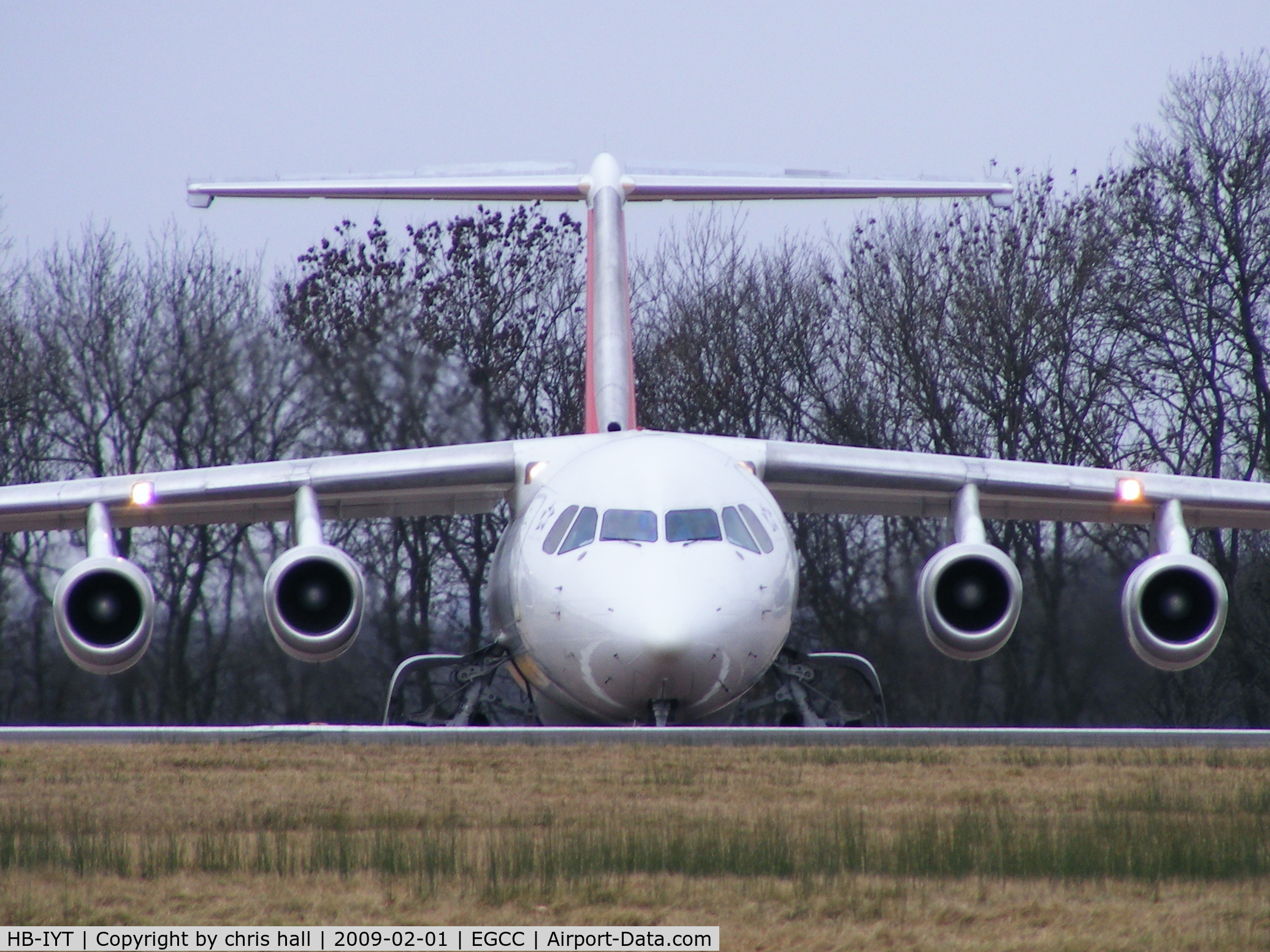 HB-IYT, 2000 British Aerospace Avro 146-RJ100 C/N E3380, Swiss Air