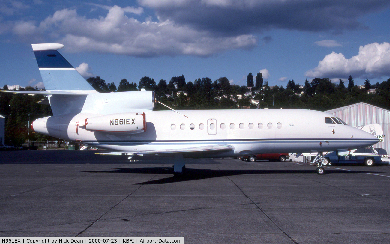 N961EX, Dassault Falcon 900EX C/N 061, KBFI (LAPA Airlines)