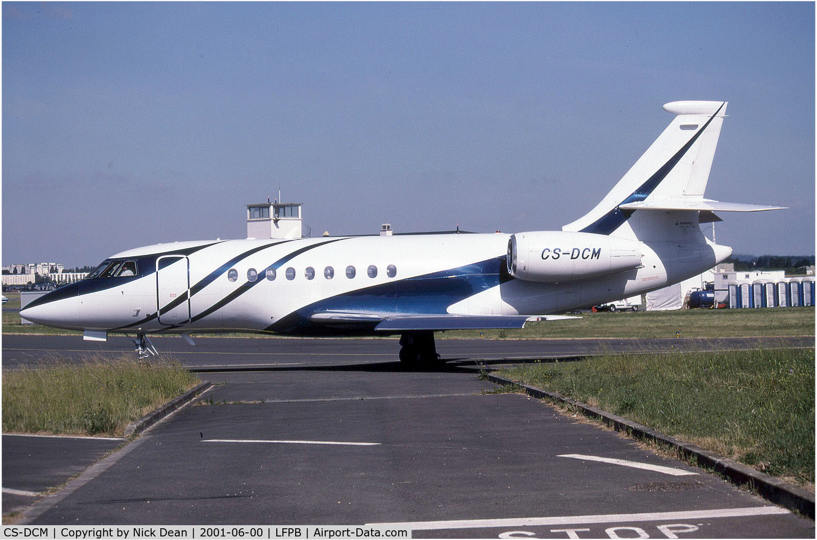 CS-DCM, 1997 Dassault Falcon 2000 C/N 46, Paris Le Bourget (stunning scheme)