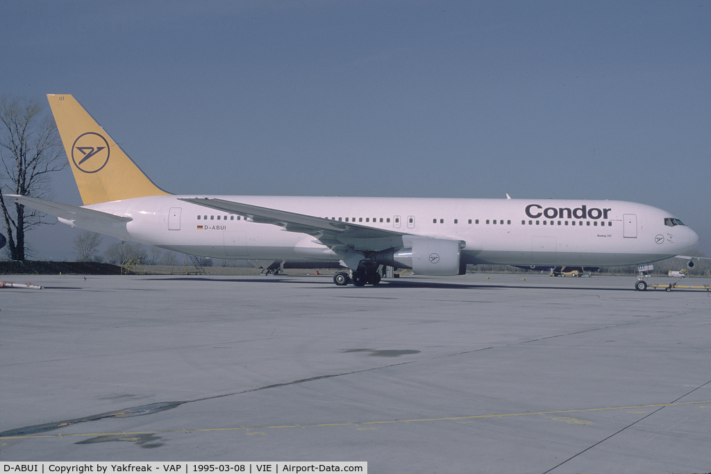D-ABUI, 1994 Boeing 767-330/ER C/N 26988, Condor 767-300