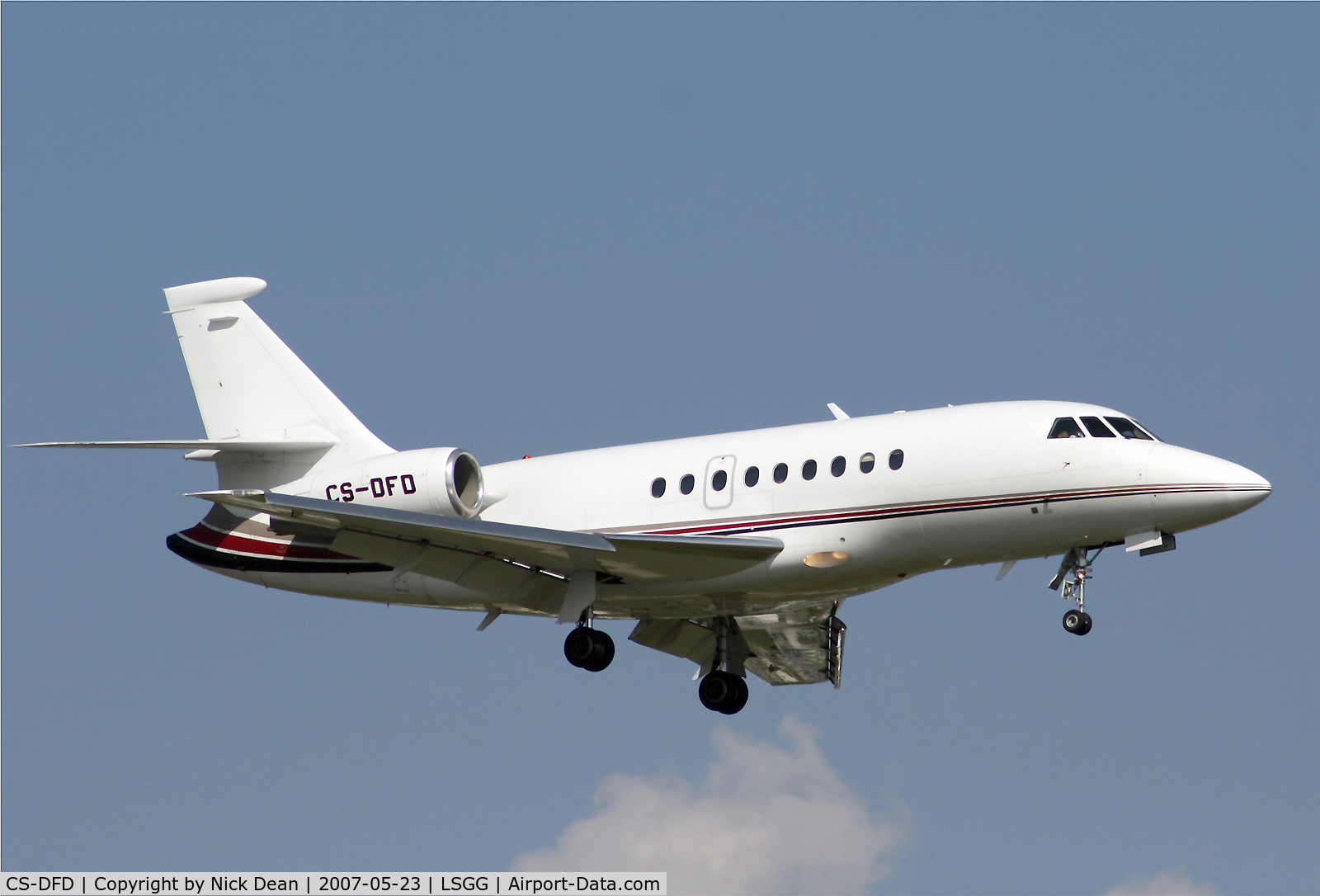 CS-DFD, 2001 Dassault Falcon 2000 C/N 174, LSGG