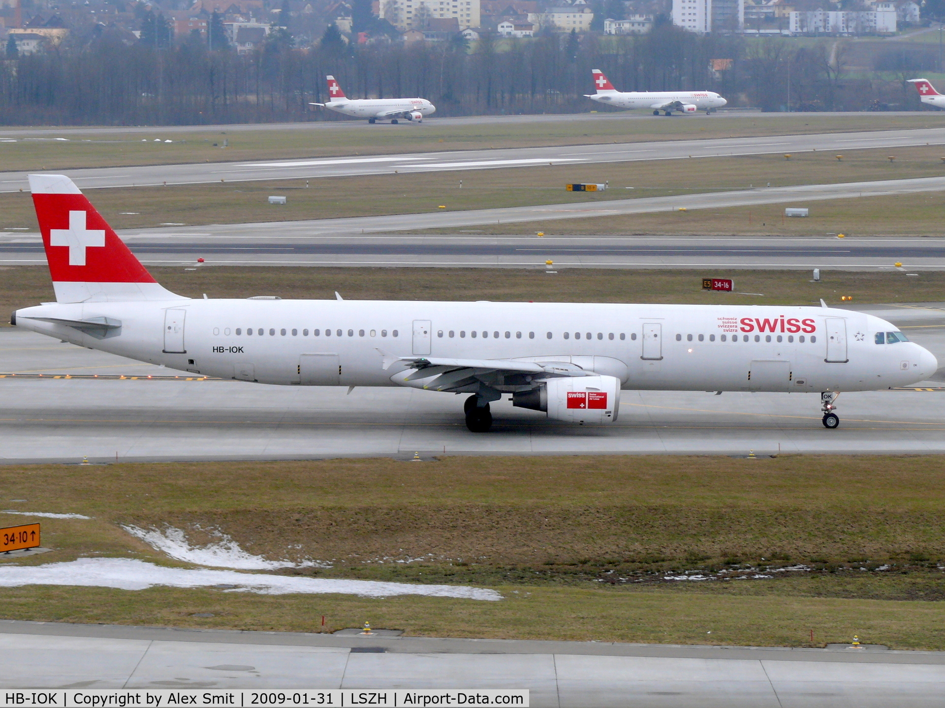 HB-IOK, 1999 Airbus A321-111 C/N 987, Airbus A321-111 HB-IOK Swiss