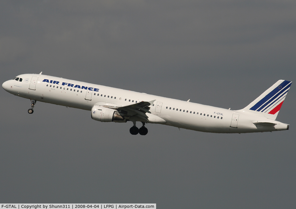 F-GTAL, 2002 Airbus A321-211 C/N 1691, On take off...