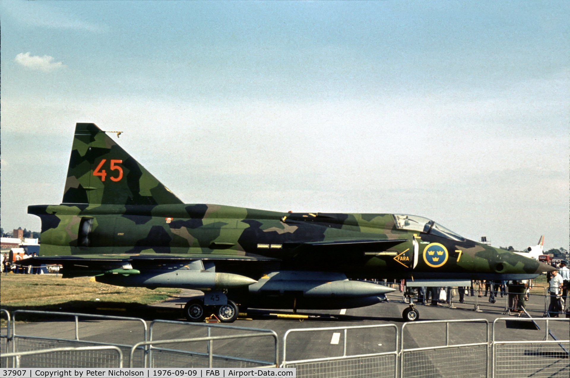 37907, Saab SH 37 Viggen C/N 37907, Swedish AF Viggen 37907 coded 45 of F7 Wing as displayed at the 1976 Farnborough Airshow.