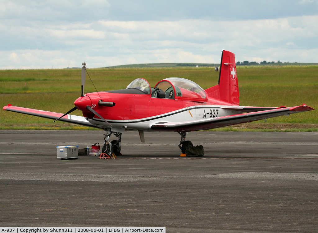 A-937, 1983 Pilatus PC-7 Turbo Trainer C/N 345, Used as spare during LFBG Airshow 2008