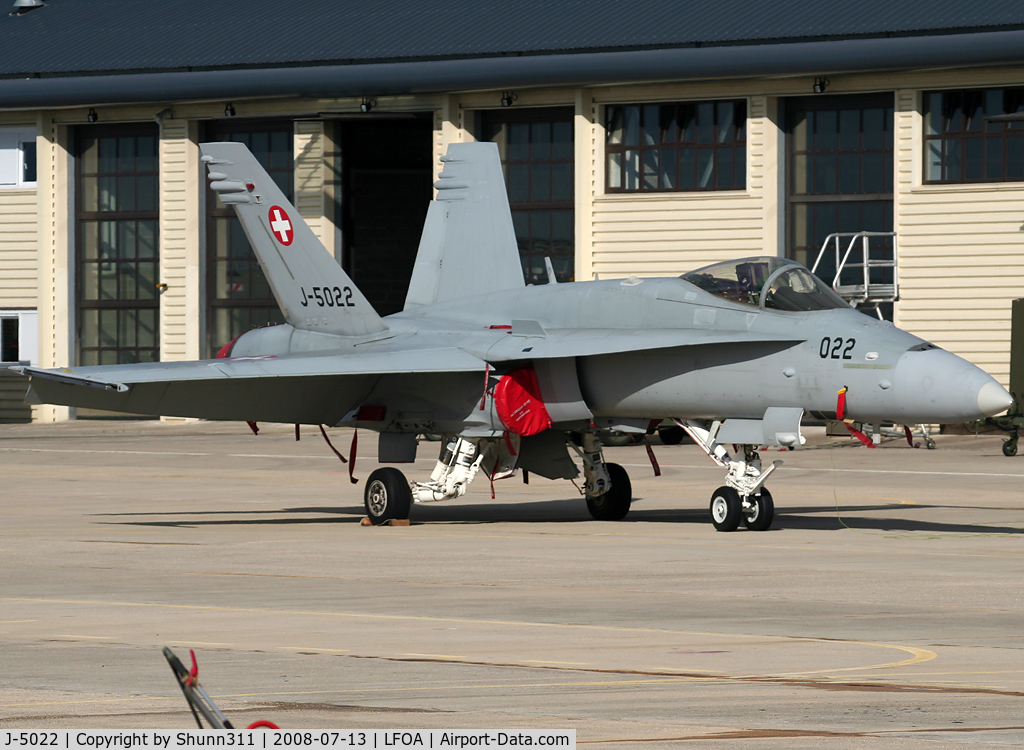 J-5022, McDonnell Douglas F/A-18C Hornet C/N 1371, Used as spare during LFOA Airshow 2008