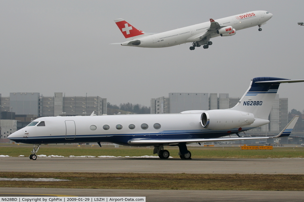 N628BD, 2001 Gulfstream Aerospace G-V C/N 628, GRJ