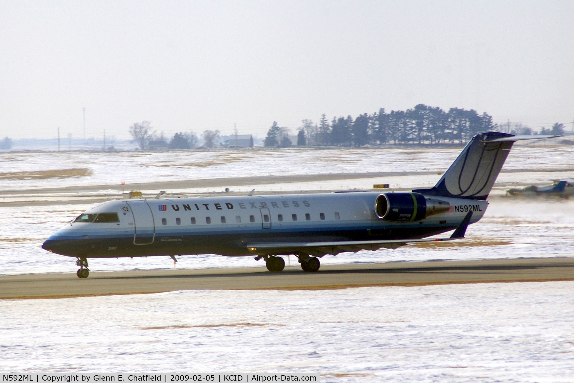 N592ML, 2000 Bombardier CRJ-200ER (CL-600-2B19) C/N 7410, Departing Runway 13