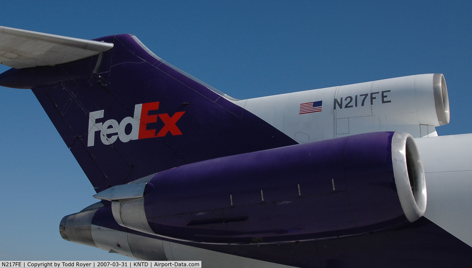 N217FE, 1984 Boeing 727-2S2F C/N 22938, Point Mugu Airshow 2007