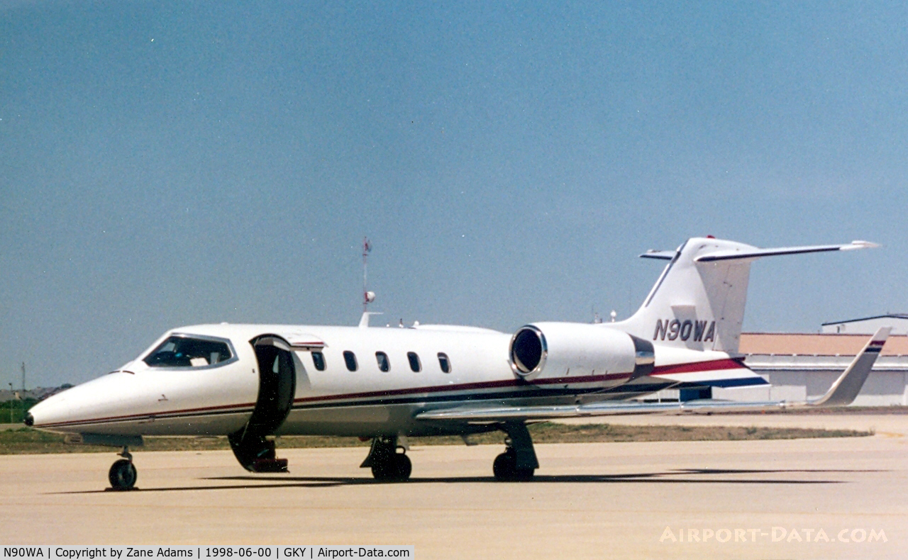 N90WA, 1990 Learjet 31 C/N 028, At Arlington Municipal