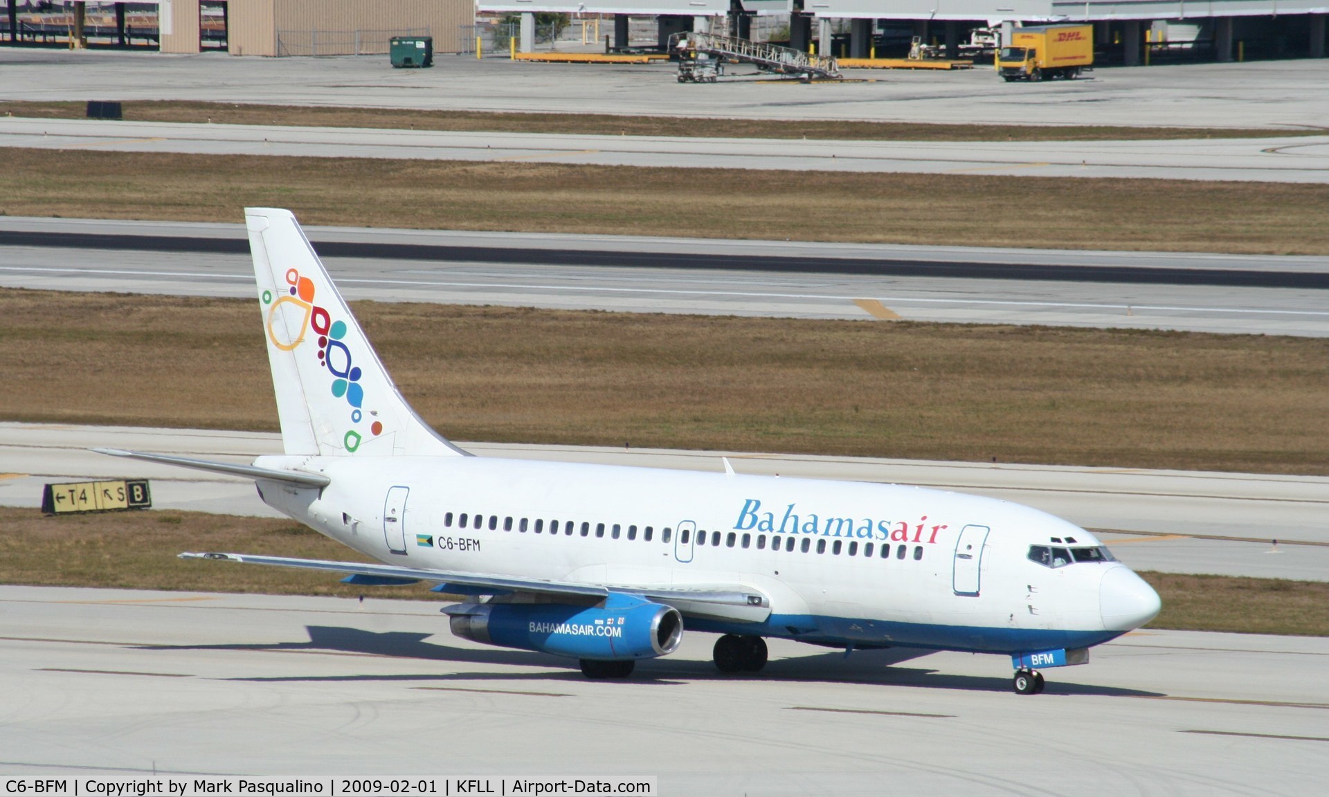 C6-BFM, 1981 Boeing 737-2K5 C/N 22596, Boeing 737-200