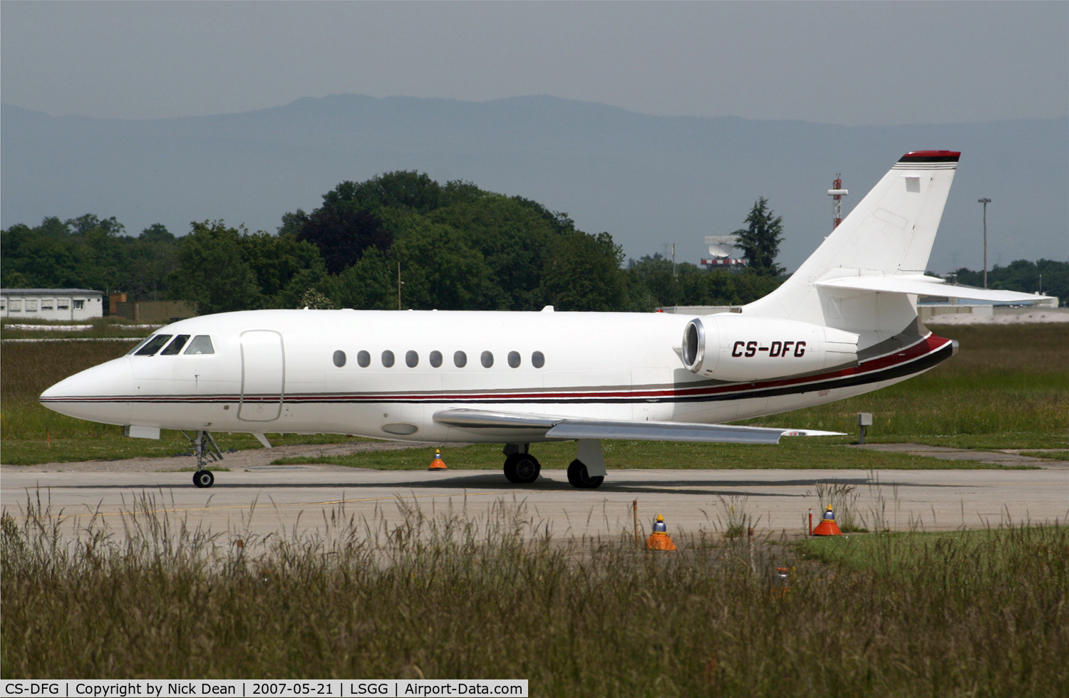 CS-DFG, 2004 Dassault Falcon 2000EX C/N 44, LSGG