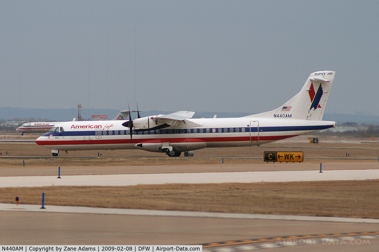 N440AM, 1994 ATR 72-212 C/N 440, American Eagle at DFW