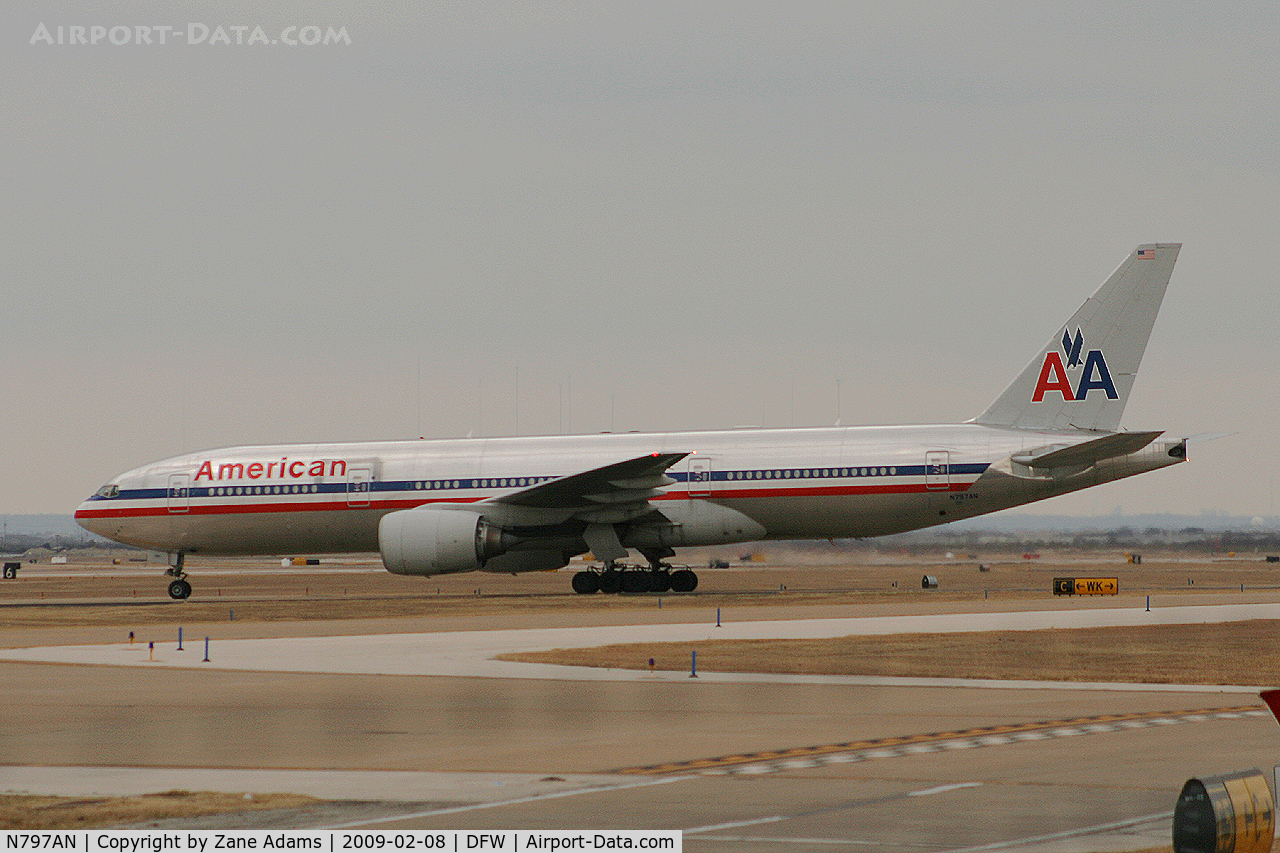 N797AN, 2001 Boeing 777-223 C/N 30012, American Airlines 777