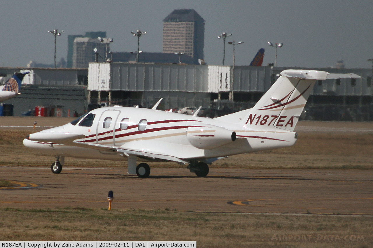 N187EA, 2008 Eclipse Aviation Corp EA500 C/N 000187, At Dallas Love Field