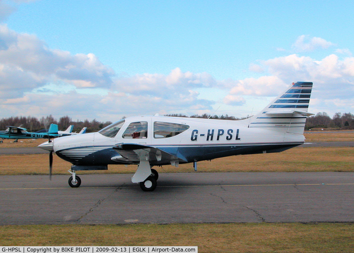 G-HPSL, 2001 Commander 114B C/N 14682, NICE COMMANDER TAXYING PAST THE CAFE