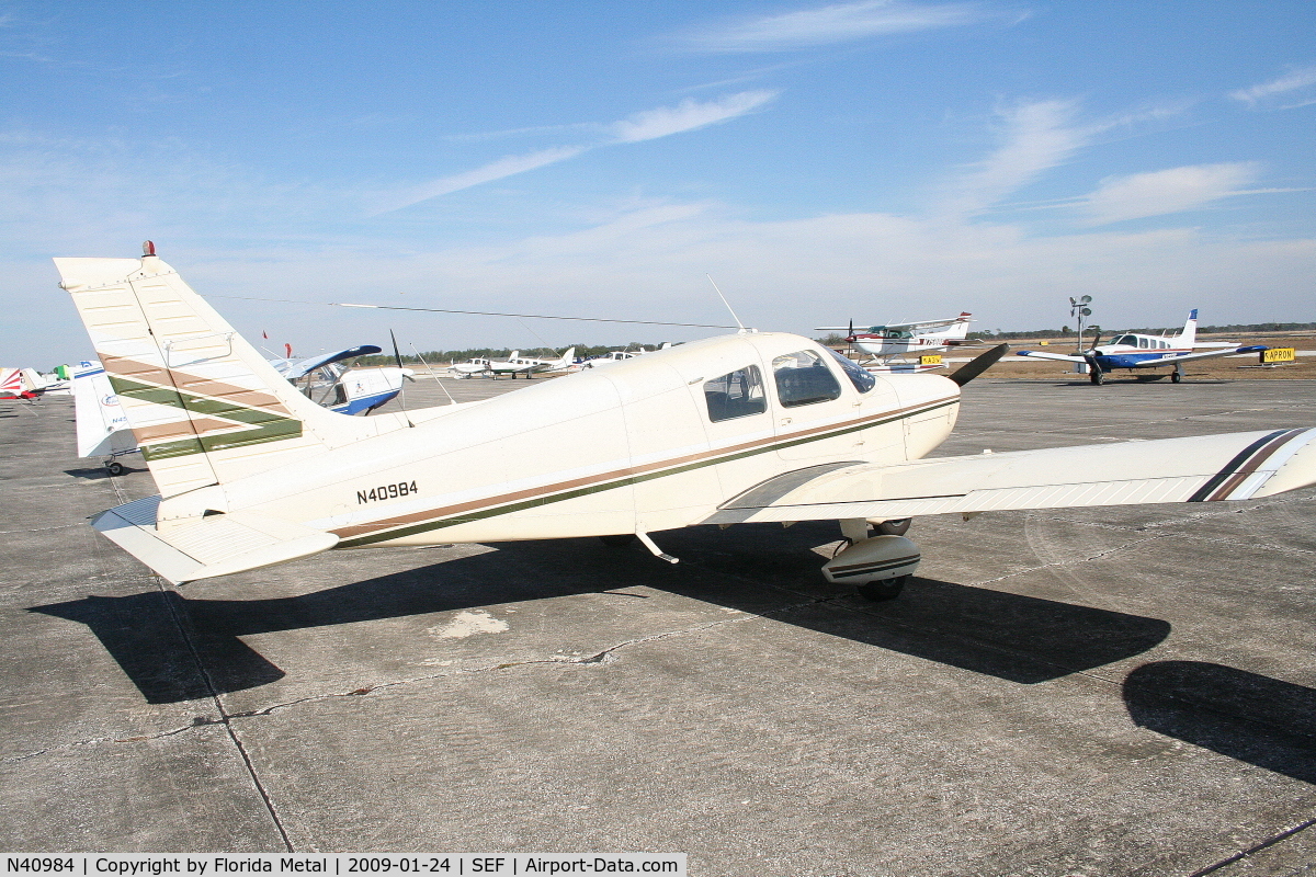 N40984, 1973 Piper PA-28-140 Cherokee C/N 28-7425199, Piper PA-28-140 built 1973