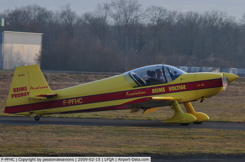F-PFHC, Dyn'Aero CR-100 C C/N 27, de retour d'une sénace de voltige