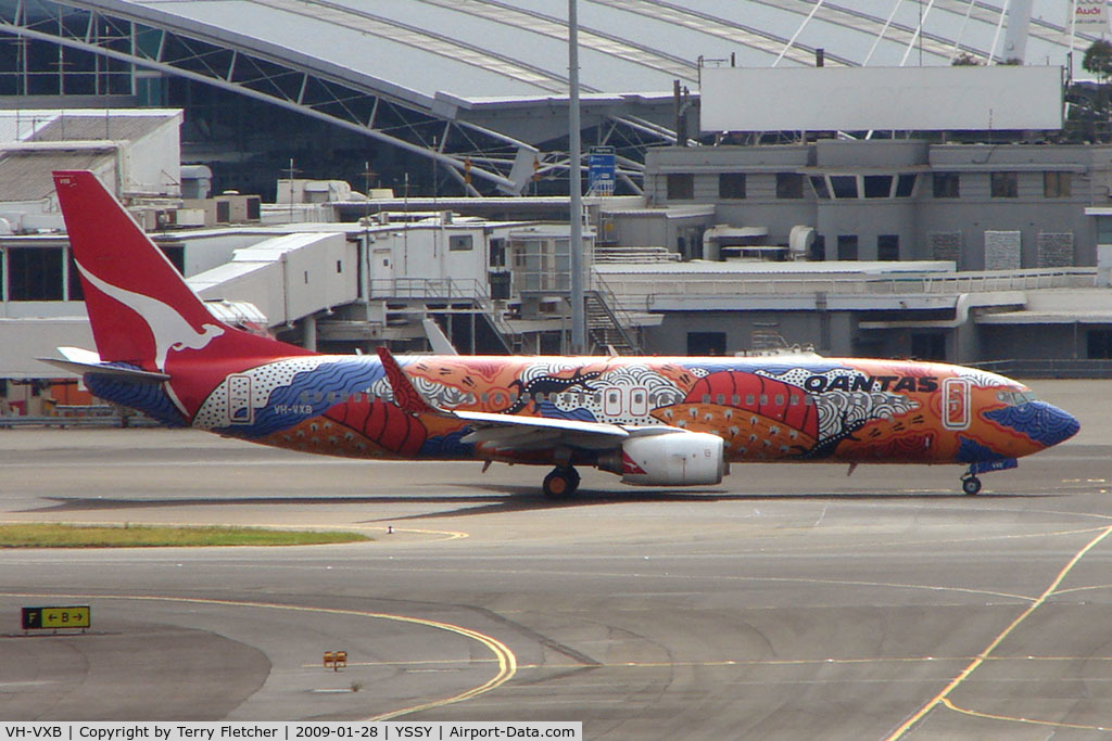 VH-VXB, 2001 Boeing 737-838 C/N 30101, Qantas 'Dreaming' B737 at Sydney