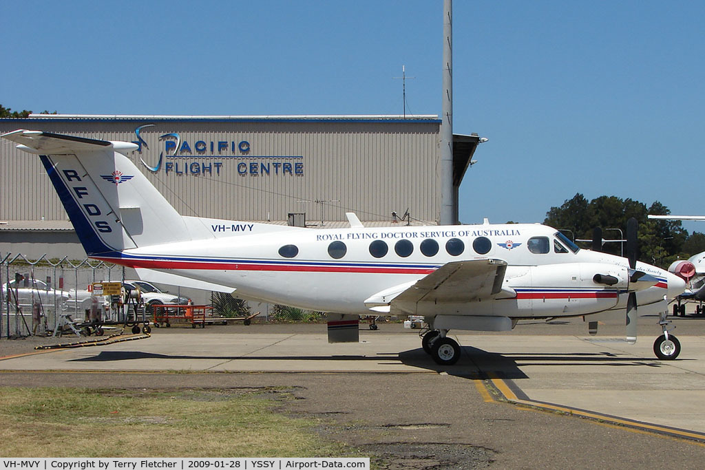 VH-MVY, 1989 Beech B200 King Air C/N BB-1324, Flying Doctor Services Beech 200 at Sydney
