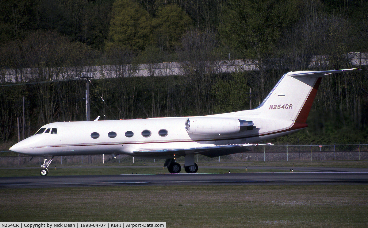 N254CR, 1976 Grumman G-1159 Gulfstream II C/N 184, KBFI