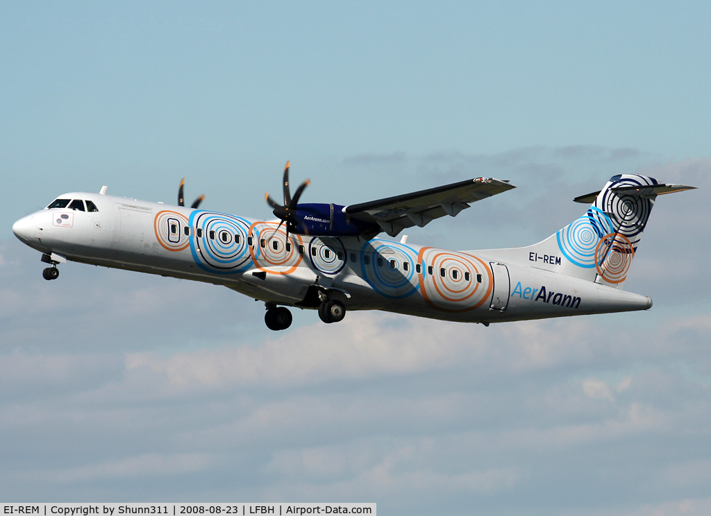 EI-REM, 2007 ATR 72-212A C/N 760, On take off...
