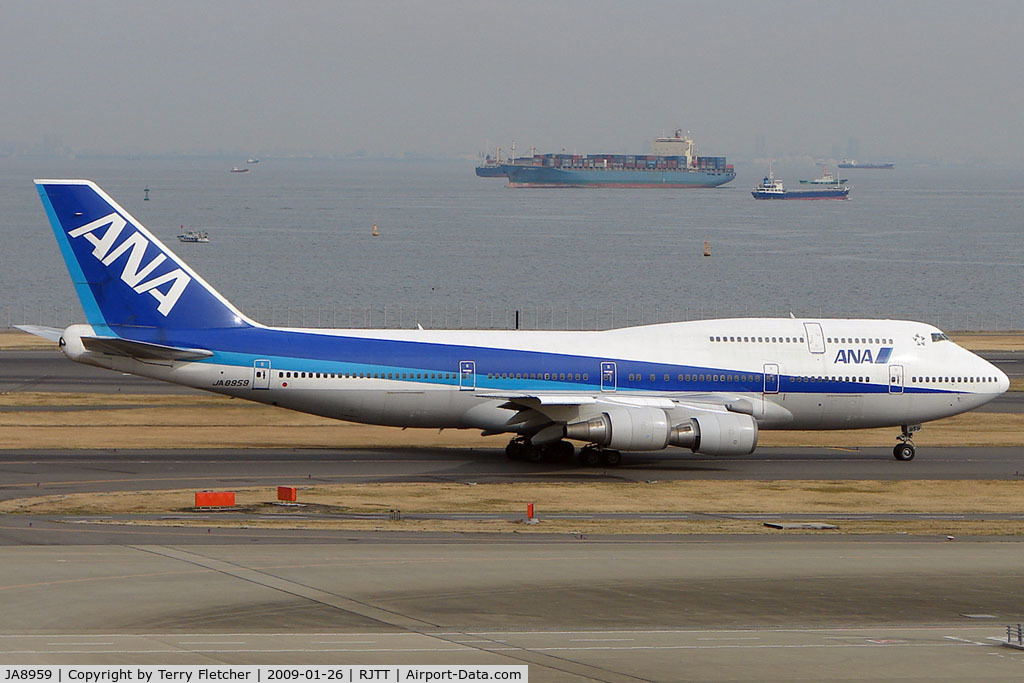 JA8959, 1992 Boeing 747-481D C/N 25646, ANA B747 at Haneda