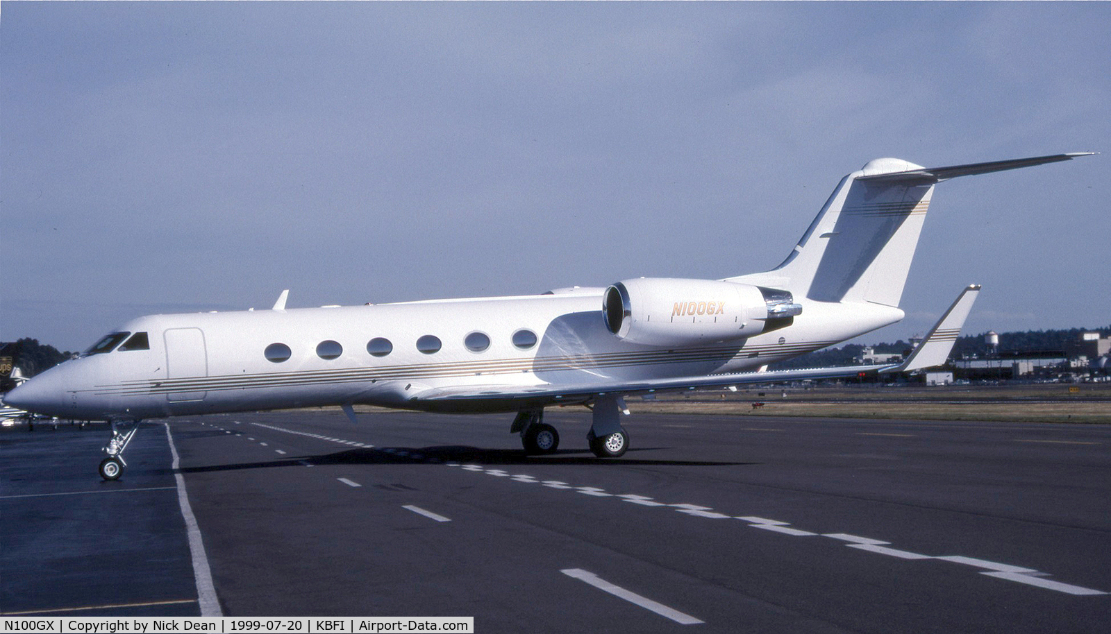 N100GX, 1989 Gulfstream Aerospace G-IV C/N 1100, KBFI