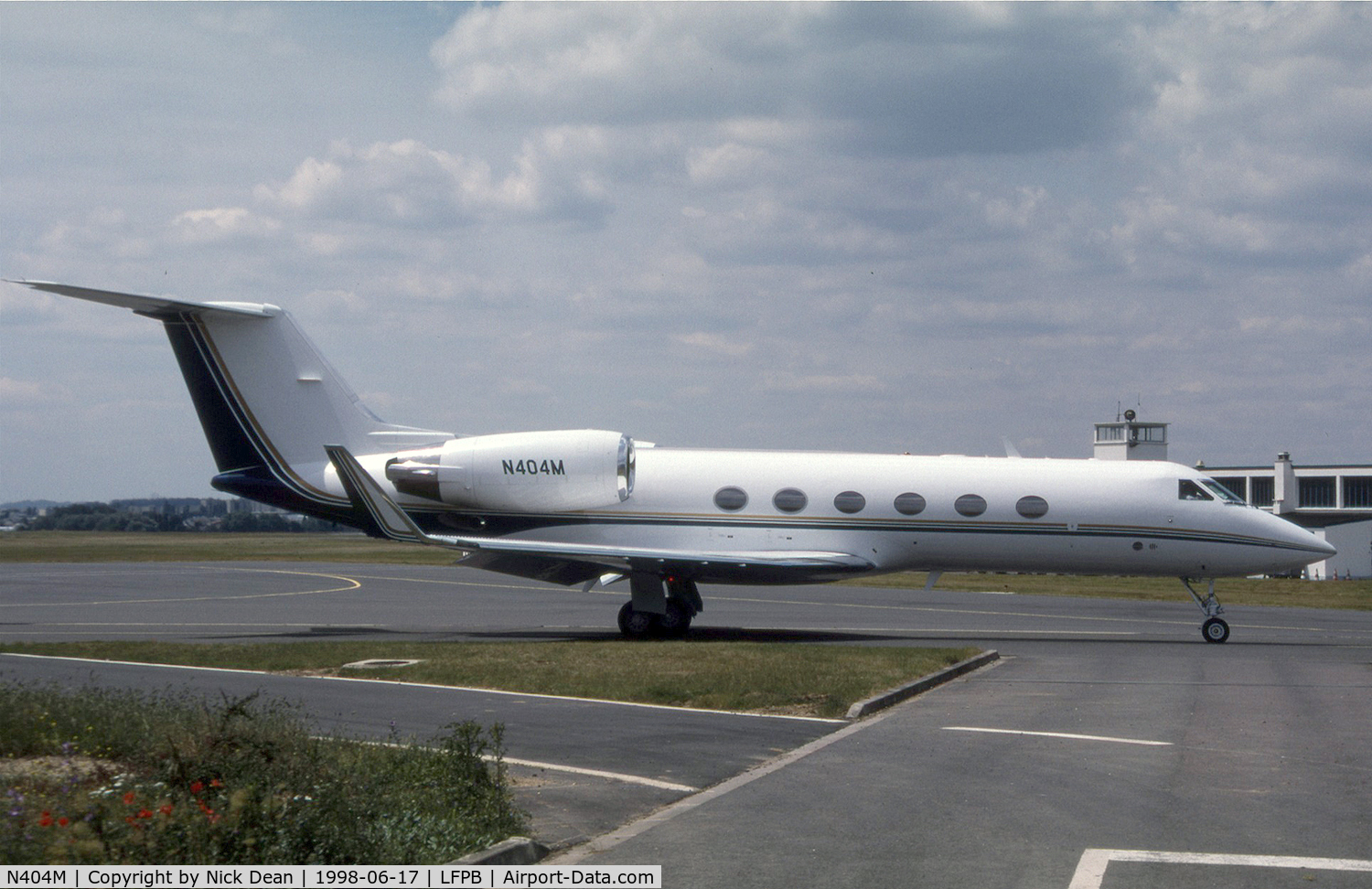 N404M, 1989 Gulfstream Aerospace Gulfstream IV C/N 1110, Paris Le Bourget